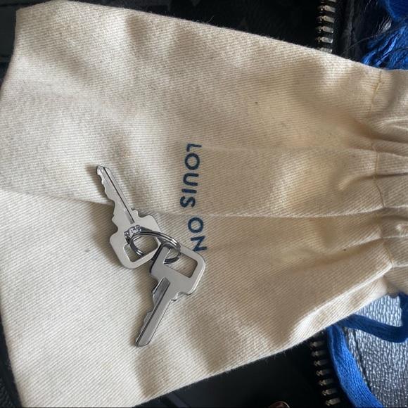 Louis Vuitton Keepall Bandoulier 45 - Picture 6 of 6